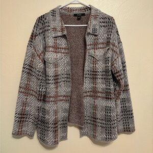 Elegant Plaid Blazer in Gray and Black